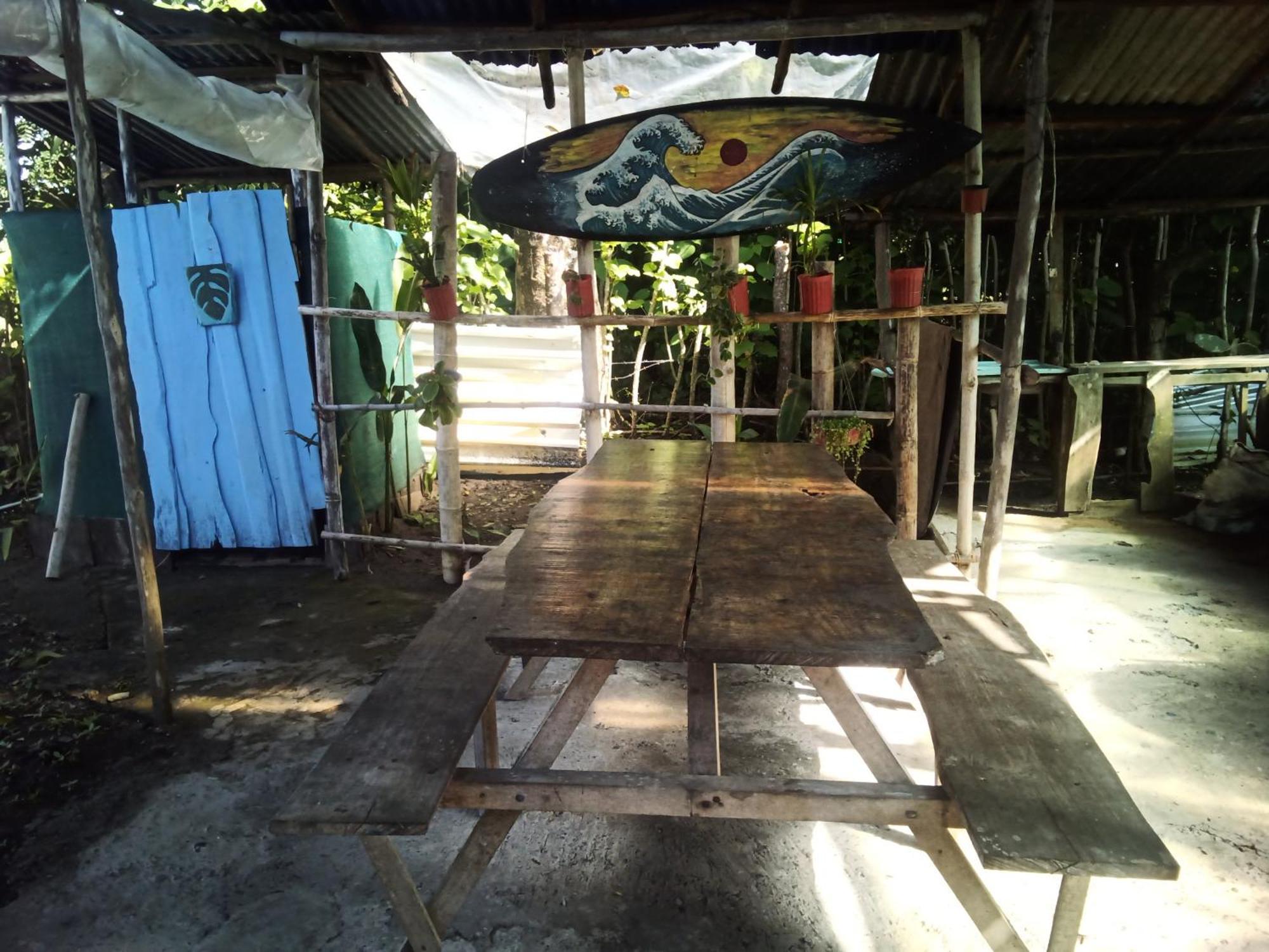 Miguel Surf Camp Hotel Quepos Ngoại thất bức ảnh