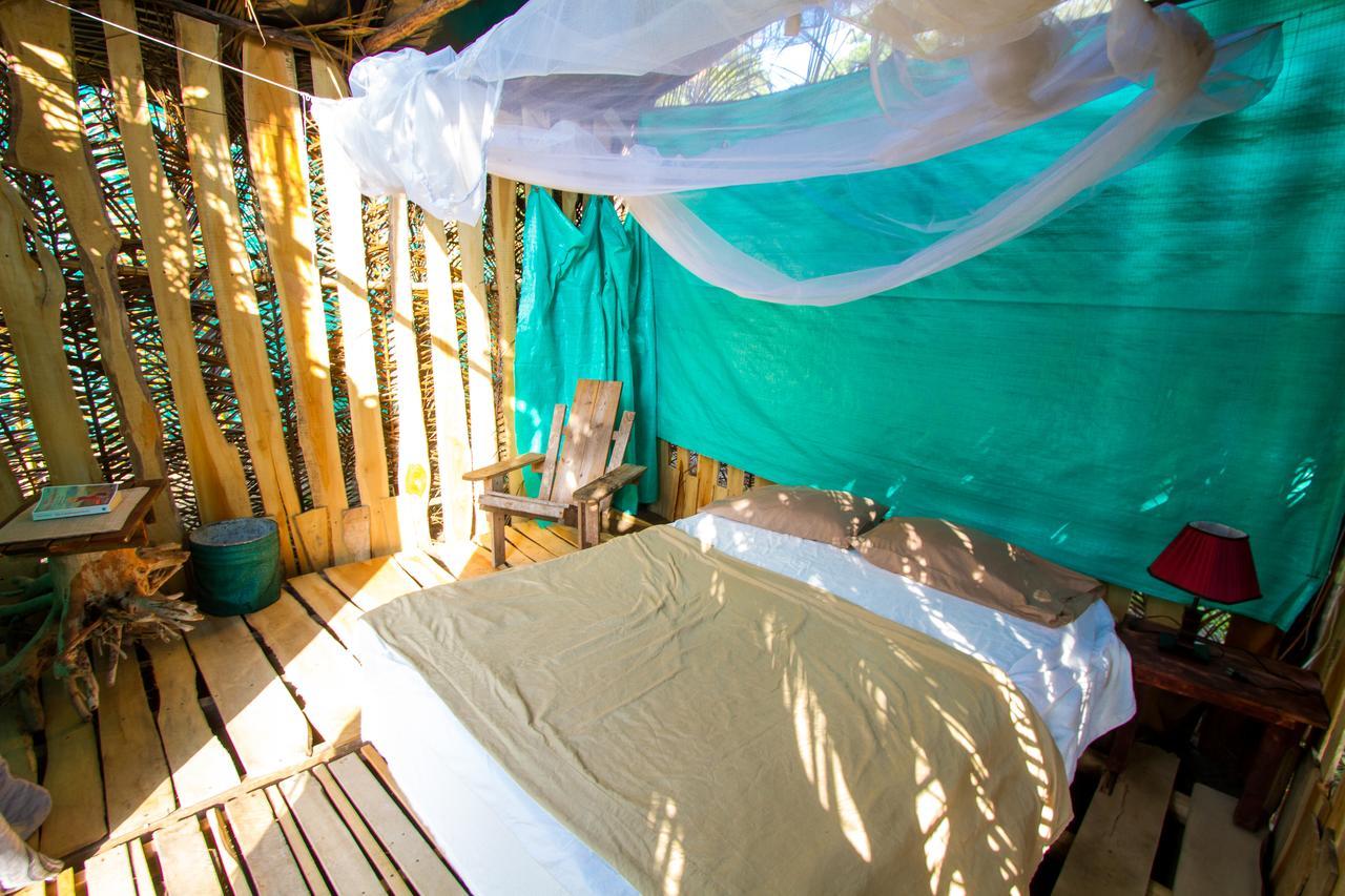 Miguel Surf Camp Hotel Quepos Ngoại thất bức ảnh